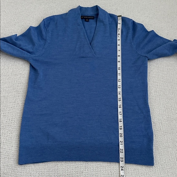 Brooks Brothers 100% Merino Wool V Neck Sweater Blue Size Medium - Picture 5 of 8